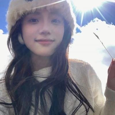 跳舞的红色公交